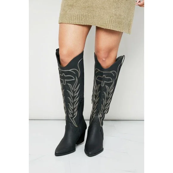 Qupid Cheyenne Nights Embroidered Knee High Cowboy Boots in Black - Picture 3 of 6